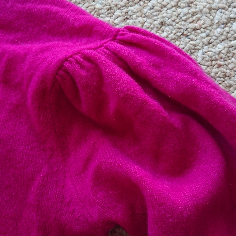 AQUA 100% Cashmere Balloon Sleeve Sweater in magenta size S - Picture 13 of 15